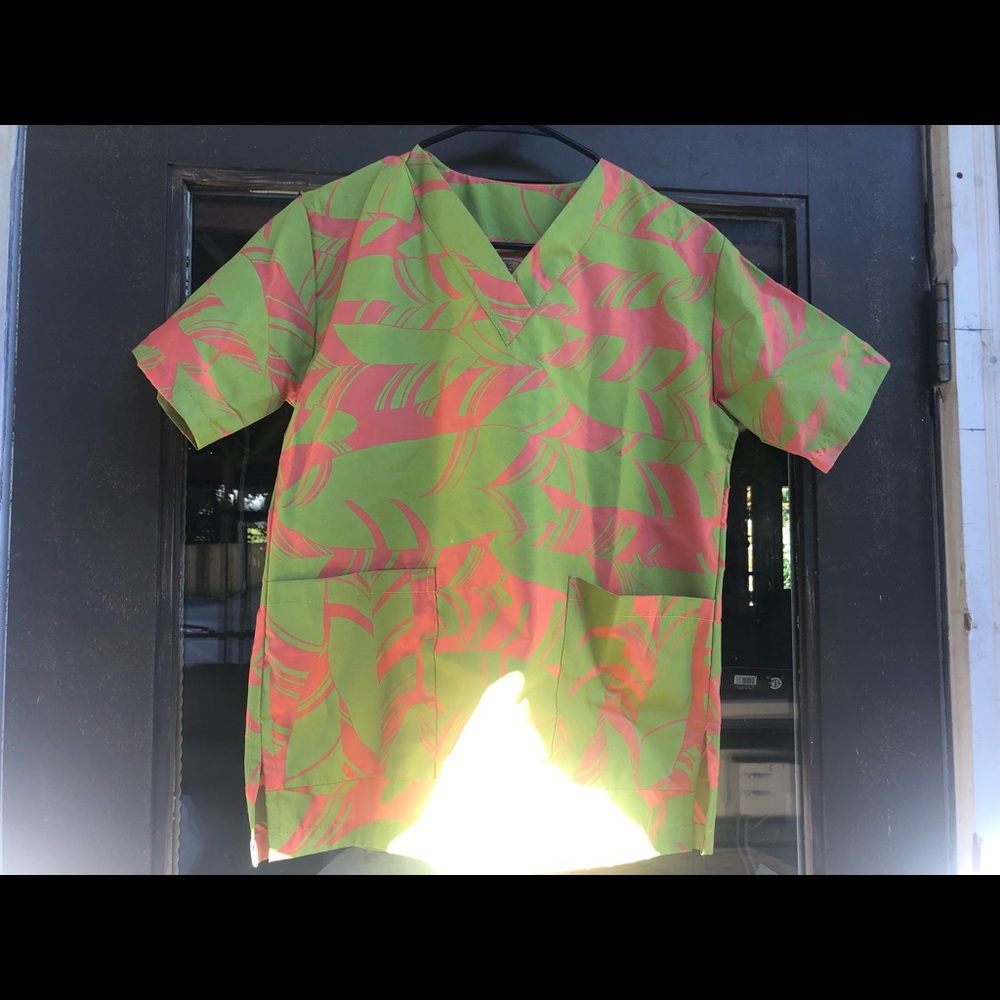 winnie fashion Women's Nursing shirt Size XS